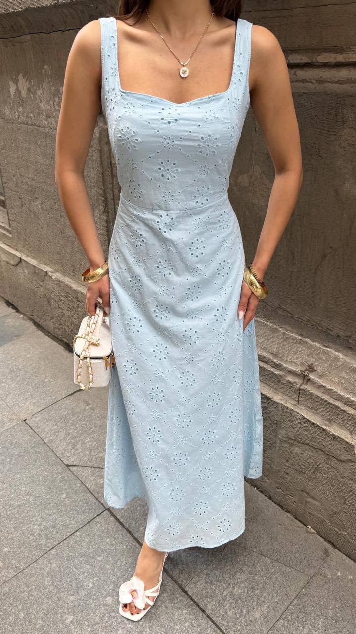 Kare Yaka Fisto Nakışlı Brode Maksi Elbise